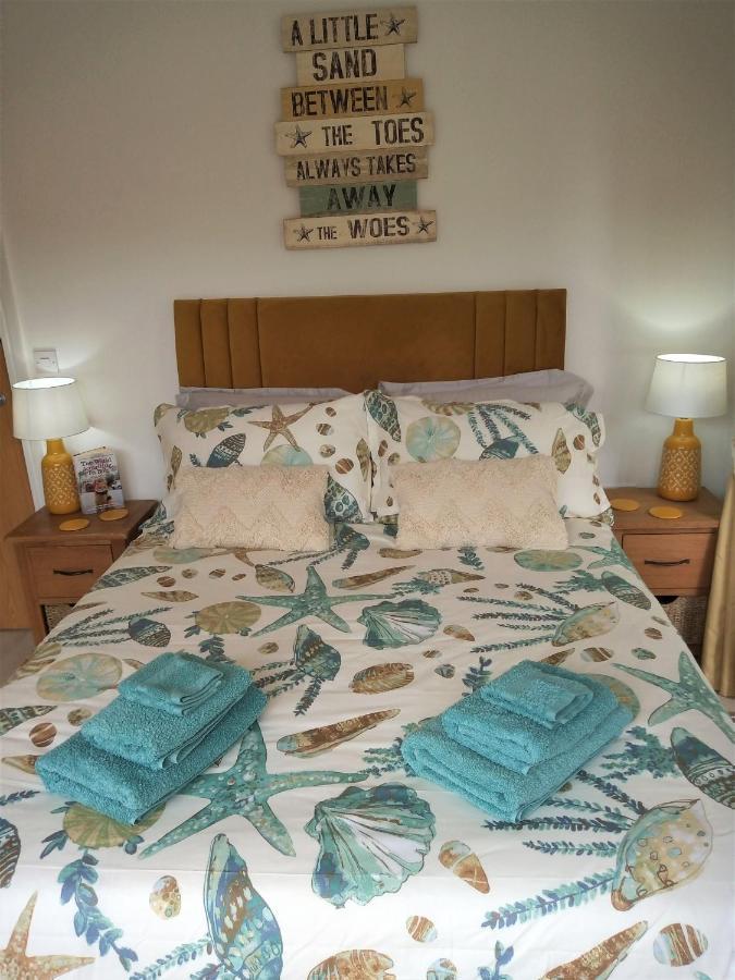 Stunning Apartment, Balconies, Private Beach, Coast Path Charlestown (Cornwall) Eksteriør billede